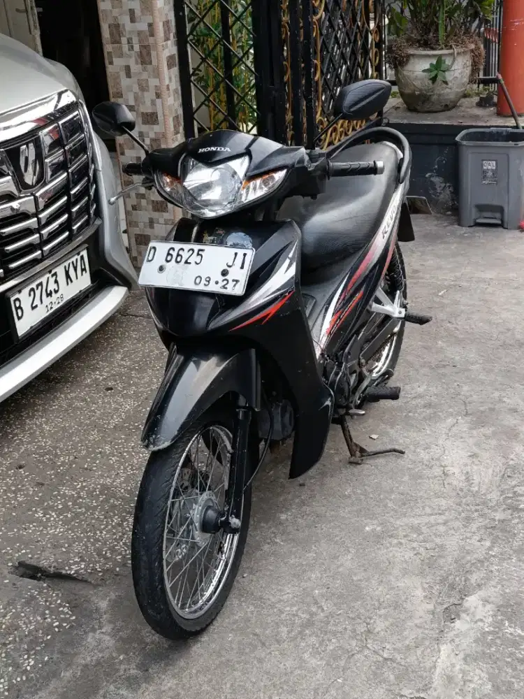 Revo absolut tahun 2012 full original/tt boleh gan cash lebih bagus