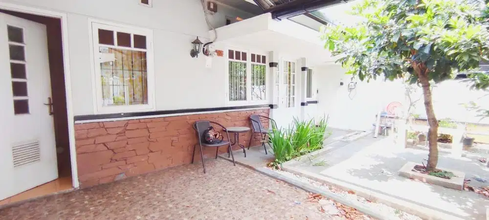 Disewakan Rumah Strategis Aria Graha Bandung Kota