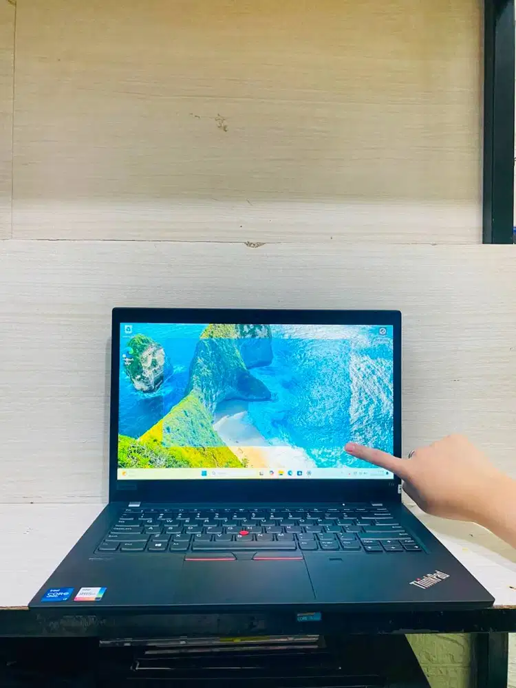 Lenovo Thinkpad T14 Intel core I7 Gen 11 Ram 16GB SSD 256GB Touch