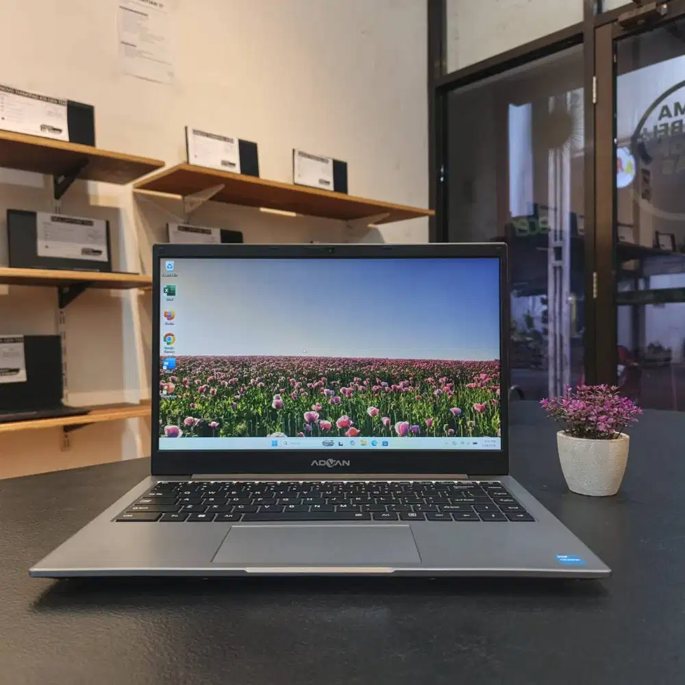 DIJUAL MURAH LAPTOP ADVAN SOULMATE//CELERON N4020