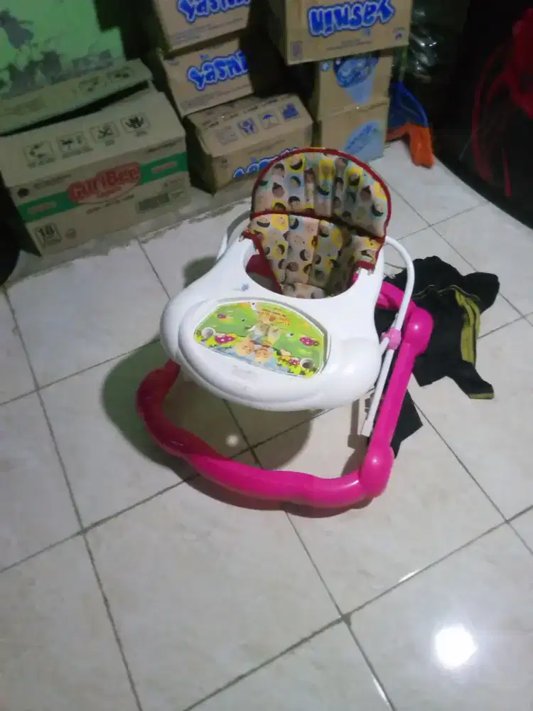 Dijual baby Walker pak ditoarbisusilo hubungi kami