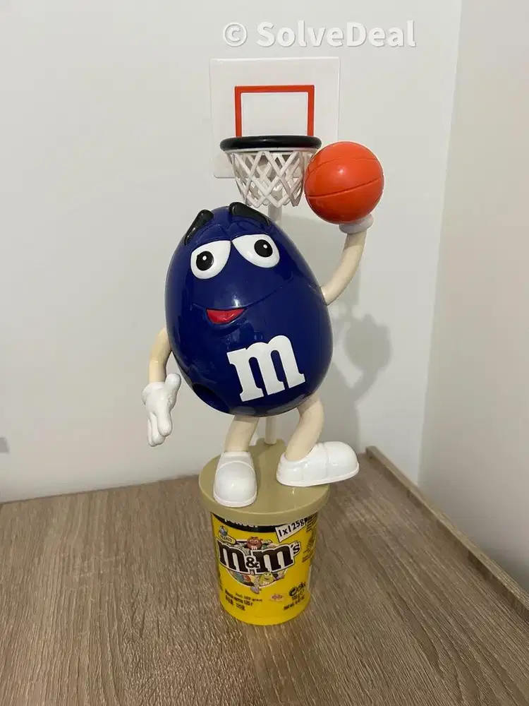 M&M Basketball Character Collectible Figure Pajangan