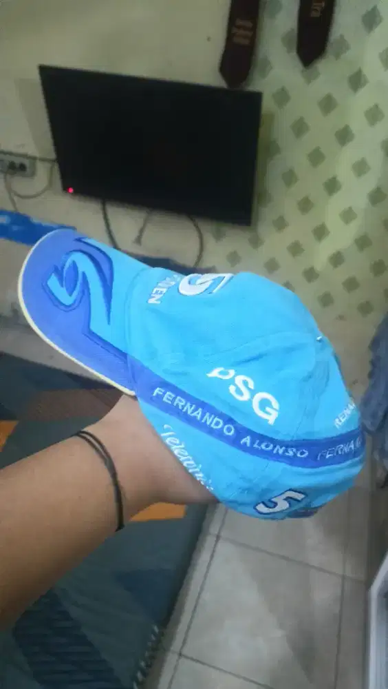 Topi Mild Seven Fernando Alonso