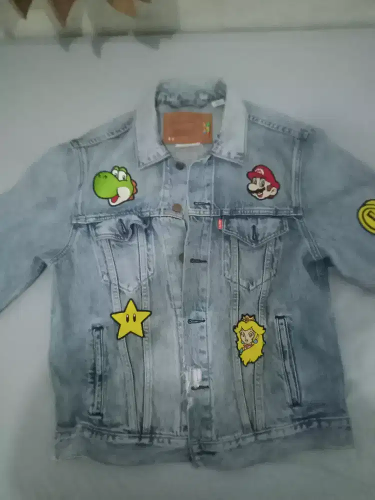 Jaket Levis mario original