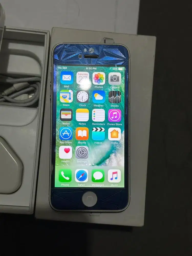 Iphone 5 White 16GB Lengkap all operator ON