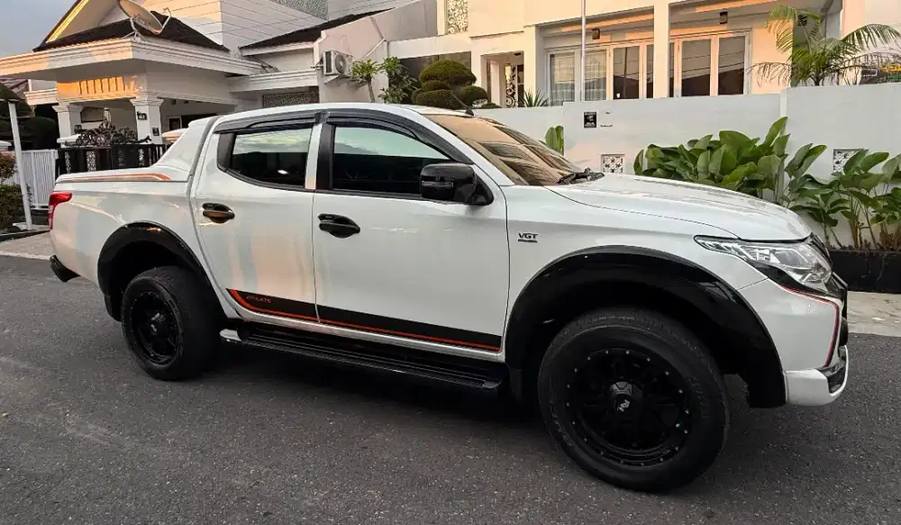 Triton Strada Exced Athlete 4x4 Manual 2019
