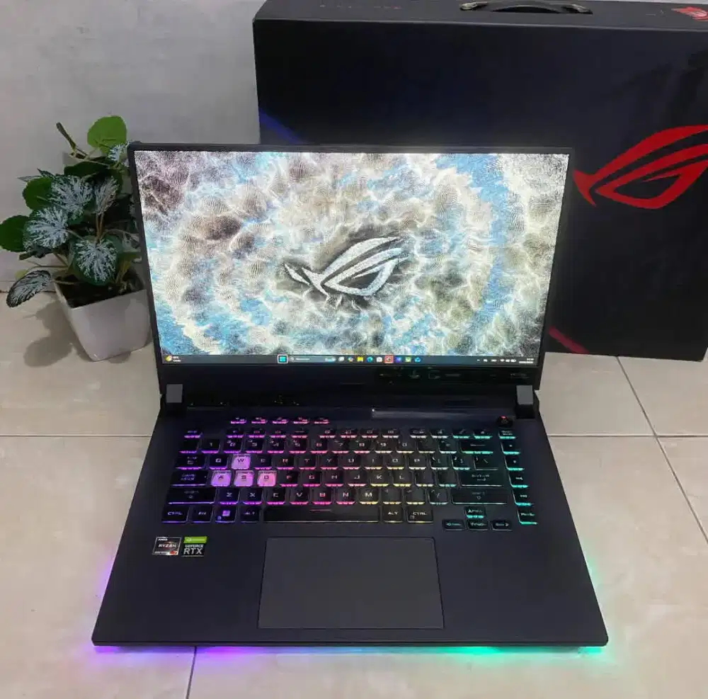 ASUS ROG STRIX G513RM Ryzen 7-6800H Ram 16 SSD 512 RTX 3060