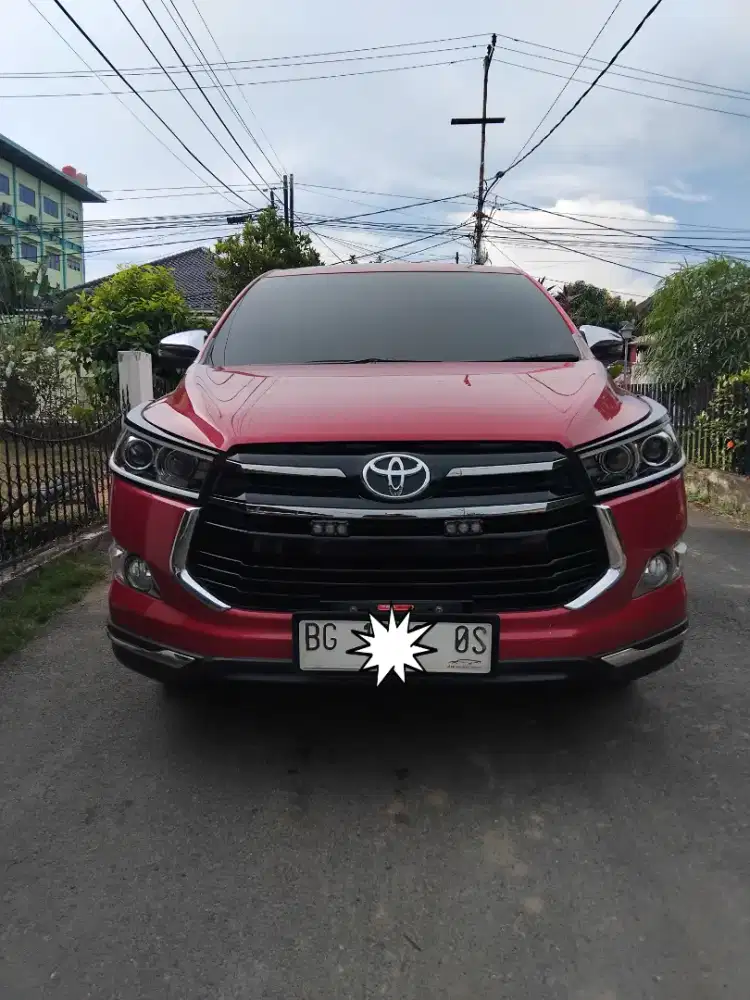 Toyota Innova Venturer 2.0 AT 2017
