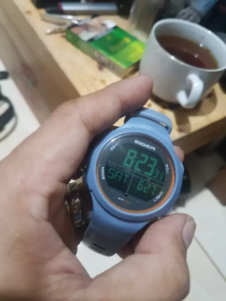 Jam tangan eiger sharpa like new