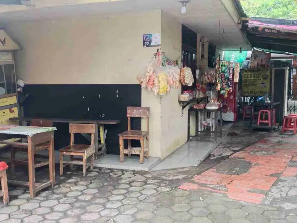 Jual bawah NJOP Rumah Strategis cocok untuk usaha di Jalan utama Setiabudhi Ledeng