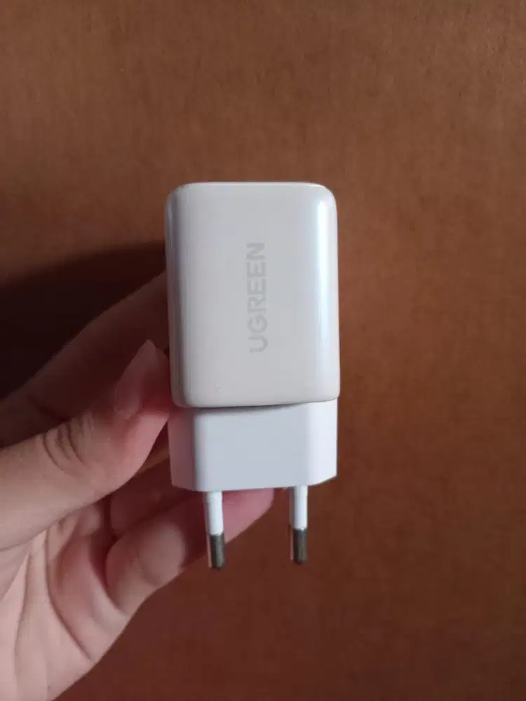 Batok Iphone Ugreen 20 Watt