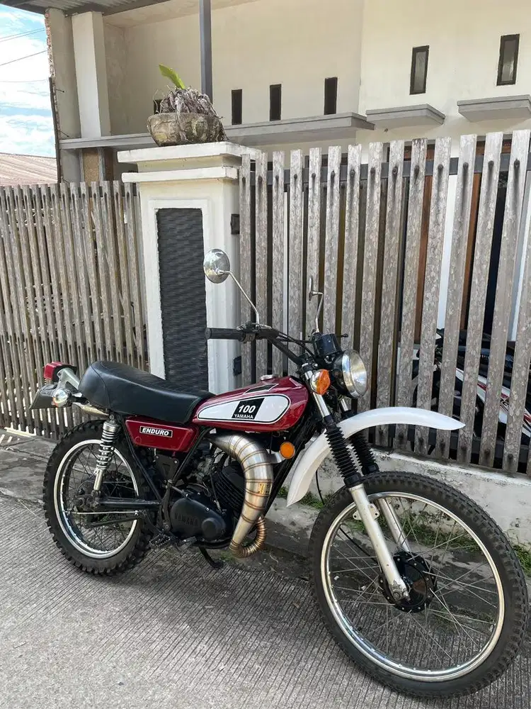DT 100 tahun 1984