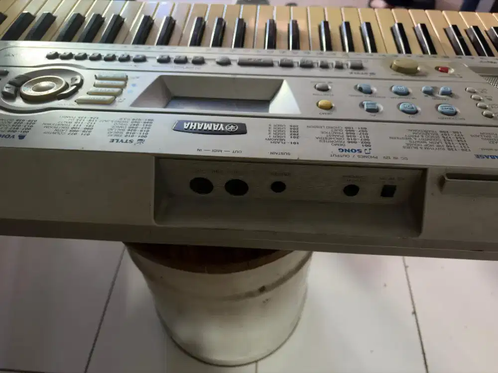 KEYBOARD YAMAHA PSR 290 Piano Orgen PSR E
