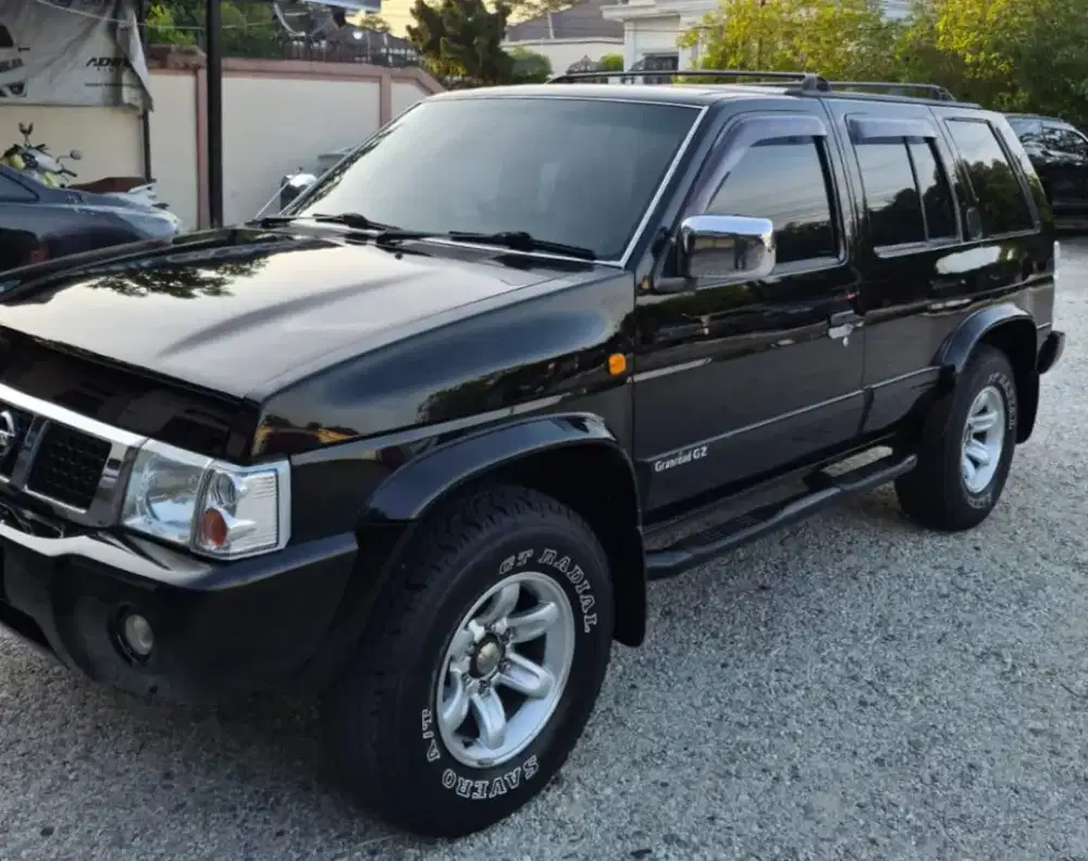 Nissan Terrano Grandroad super 2004