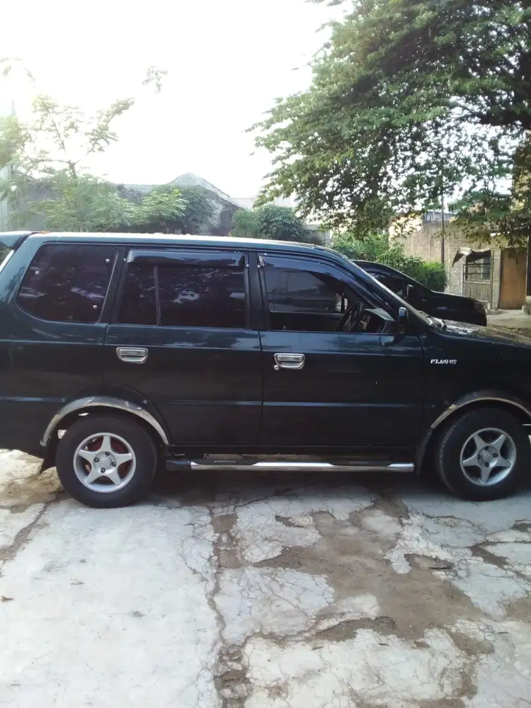 Toyota Kijang 2002 Bensin