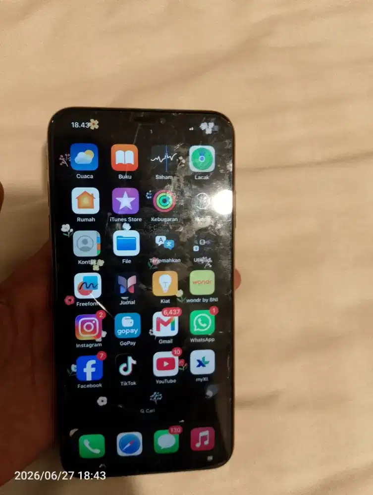 iPhone xs max 64 gb