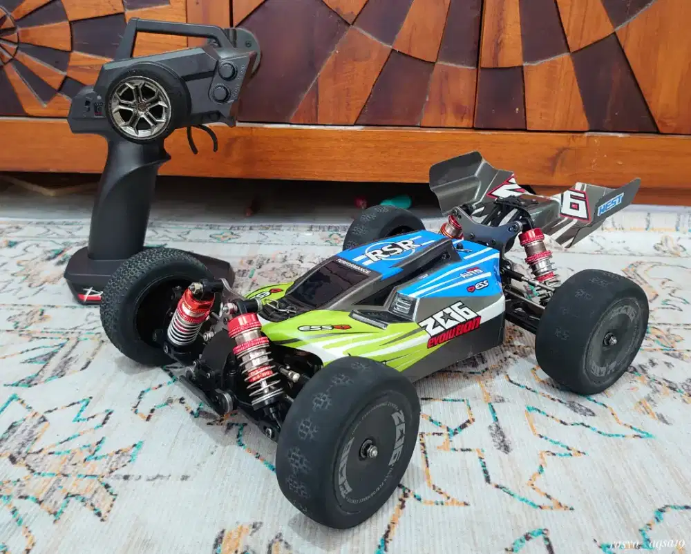 Wltoys 144001 RTR siap main