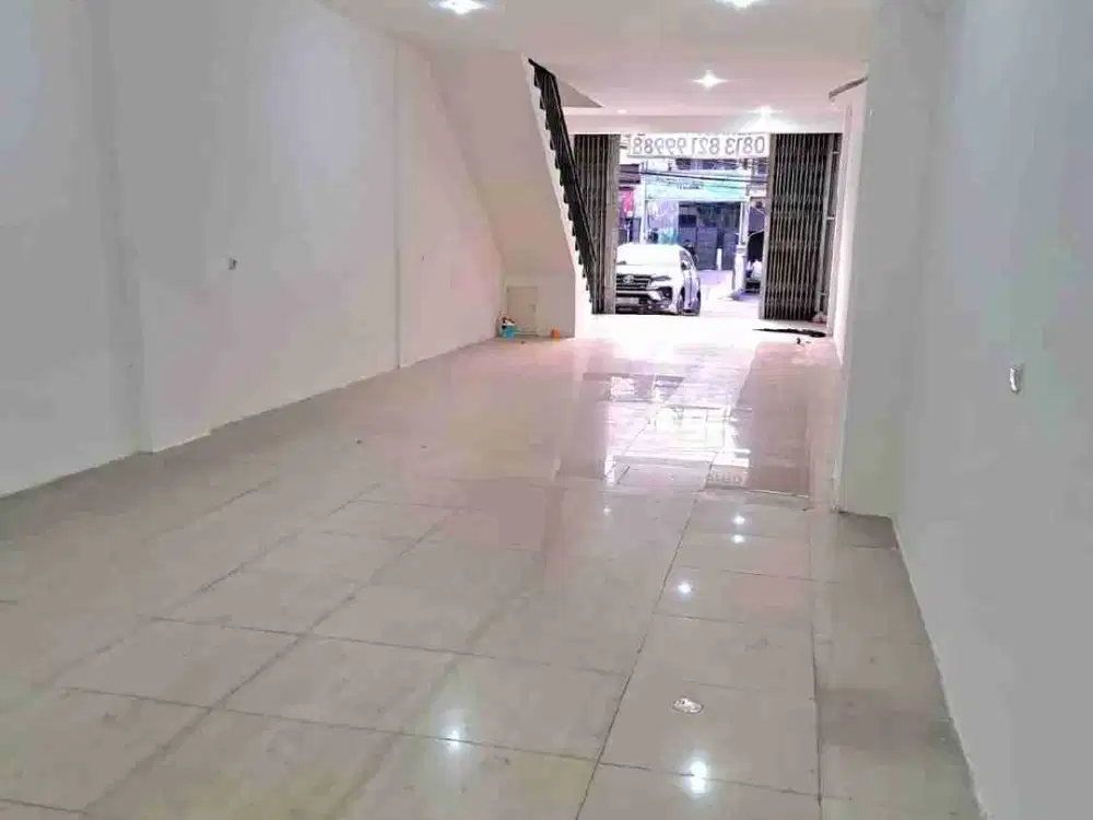 Ruko full renovasi bagus rapih siap huni di Cempaka Putih