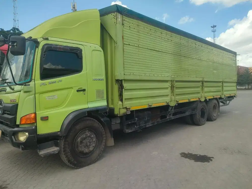 Hino FL 235 jw wingbox 2017 istimewa
