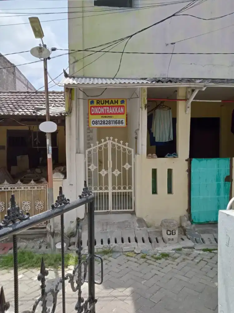 Rumah di kontarak bulanan/ tahunan lantai 2