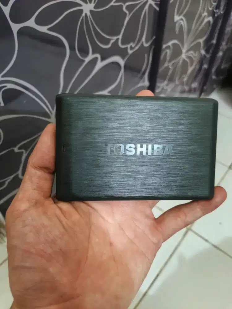 Harddisk eksternal toshiba 500 gb