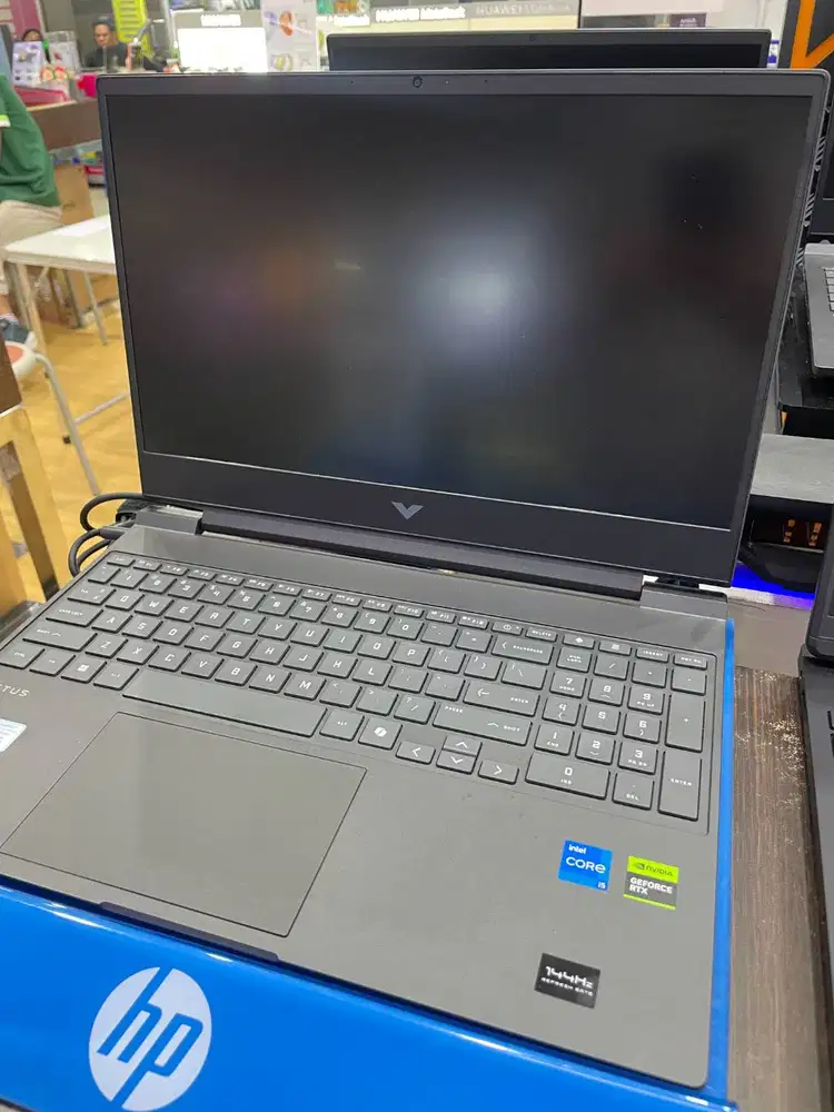 HP Victus GAMING 15-FA2900TX Intel Core i5-14450HX 24GB SSD 512GB 15,6