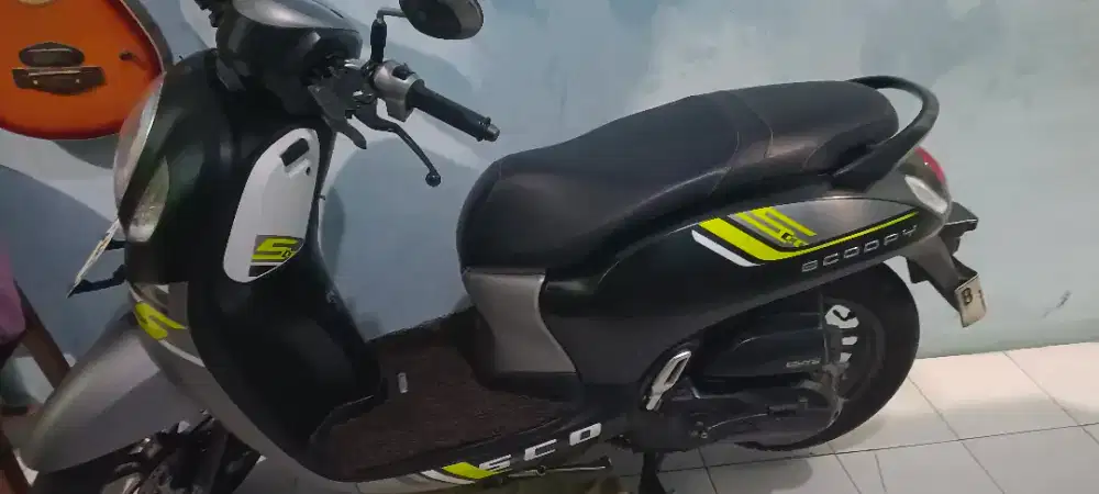 Motor Scoopy sporty