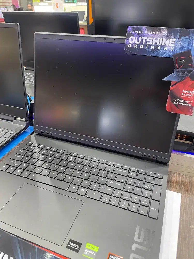 Laptop HP HYPERX OMEN 15 GB0666AX AMD RYZEN 7 260 RTX5050 8GB 1TB 16GB