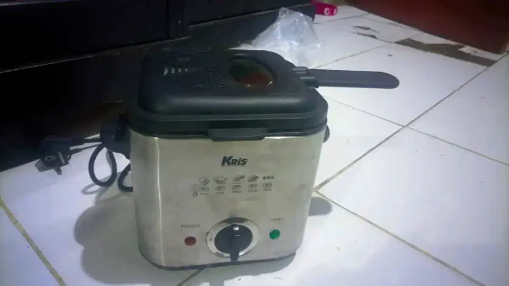 Penggorengan listrik serbaguna