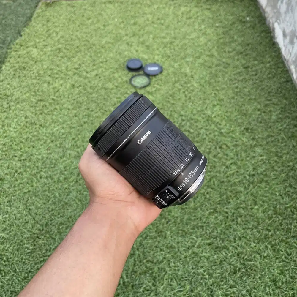 Lensa Canon EF-S 18-135mm f3.5-5.6 IS Like New