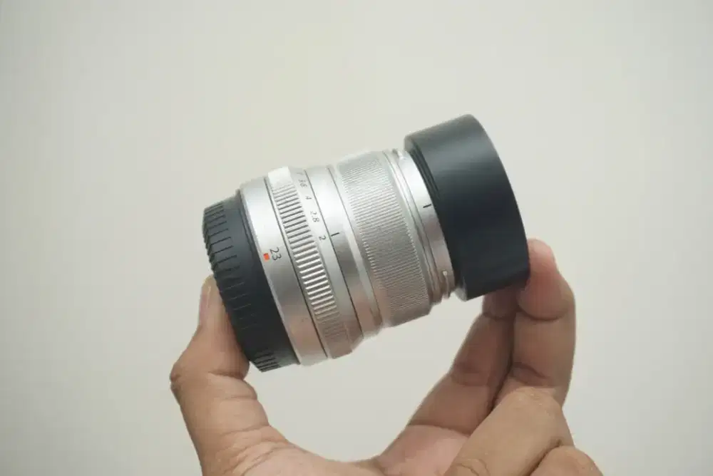 FUJINON XF 23mm F2 R WR FUJI FUJIFILM Lensa Mirrorless 23 mm F/2