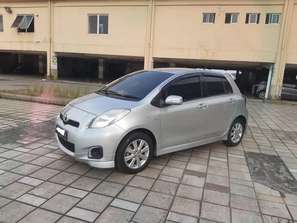Toyota Yaris 2012 Bensin