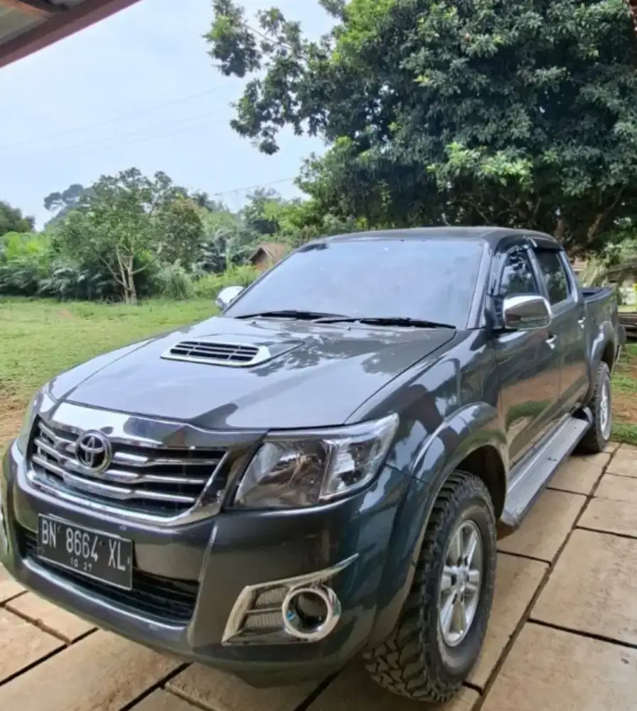 TOYOTA HILUX 2012