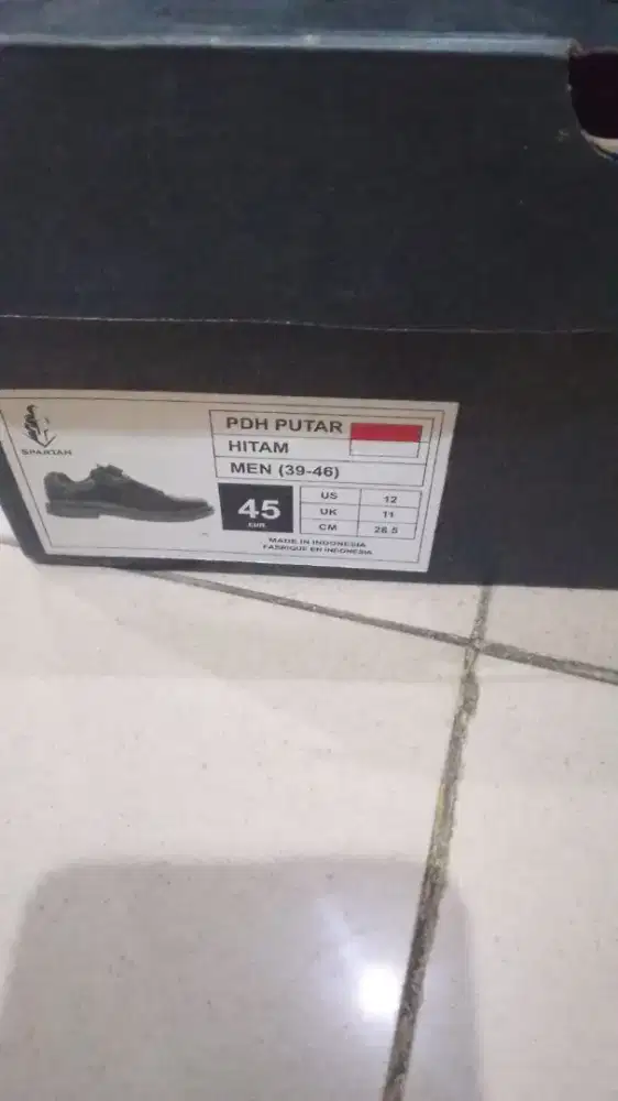 Sepatu pdh putar