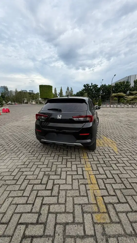 Honda WR-V E CVT 2024 AT