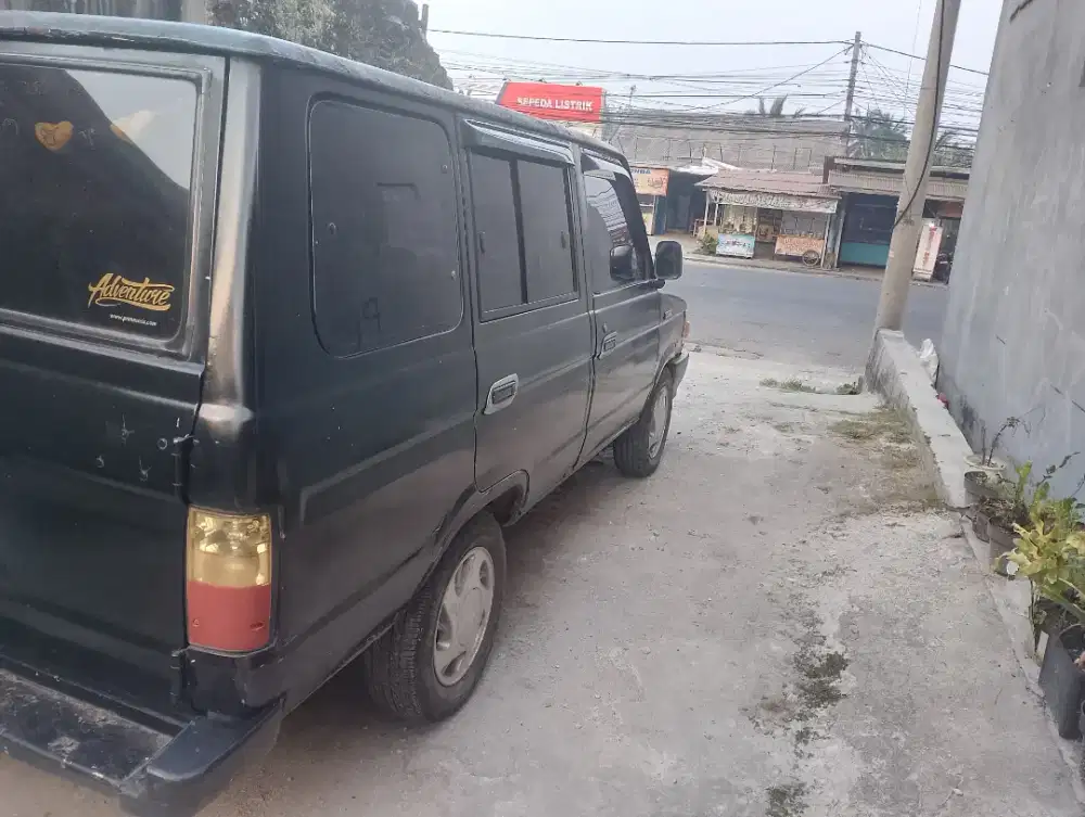Kijang super tahun 1989