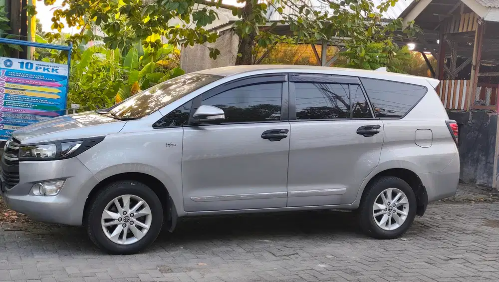 Toyota Kijang Innova 2016 Bensin
