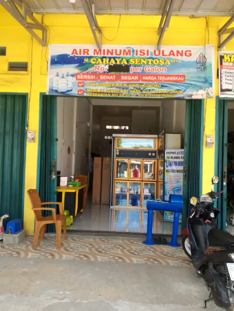 Loker. Karyawan antar jemput galon air minum