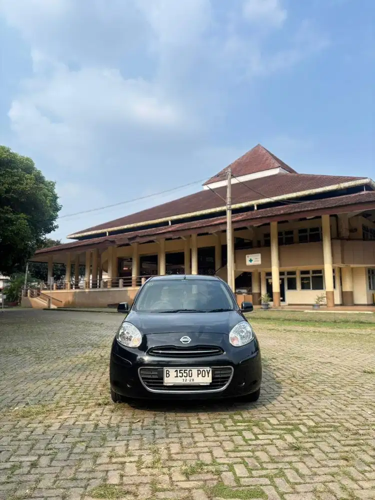 Nissan March 2012 Bensin