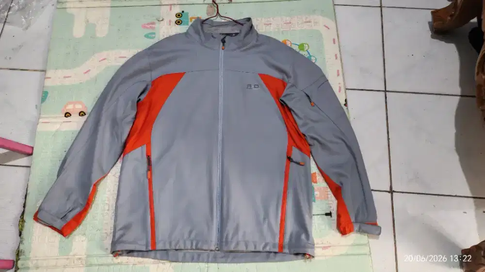 Jaket Kolon Sport size L mulus