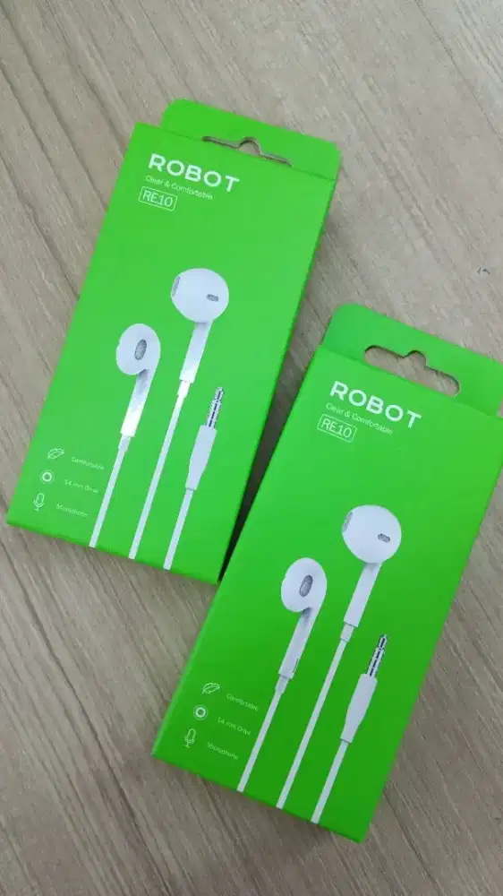 WIRED EARPHONE ROBOT