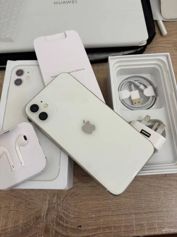 iPhone 11 128Gb Resmi Bea Cukai FULLSET