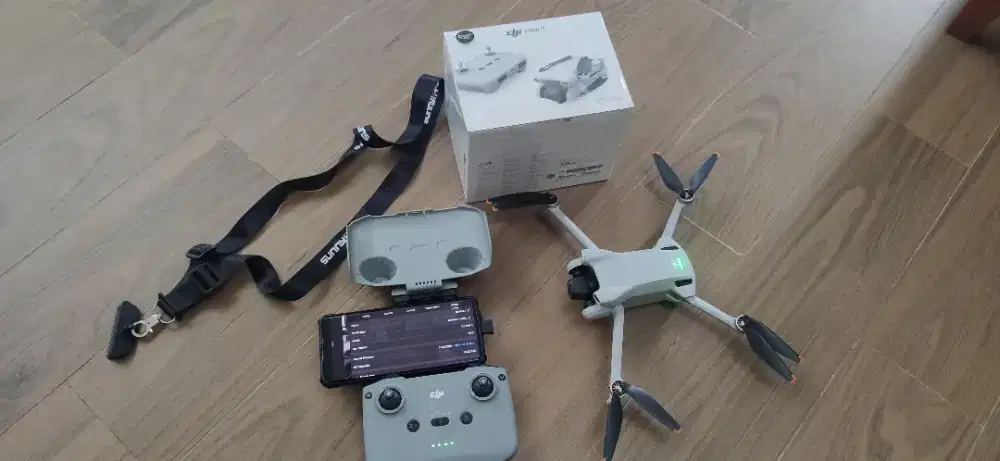 Drone DJI Mini 3 Ex Tam + CPL Filter (CC 9x cas)