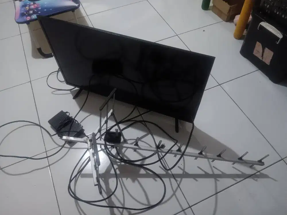 Jual BU TV flat Panasonic 32 inch, tinggal coss tinggal
