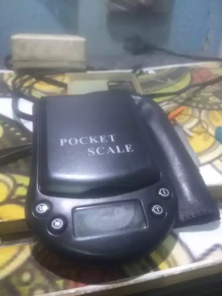 Timbangan emas pocket scale