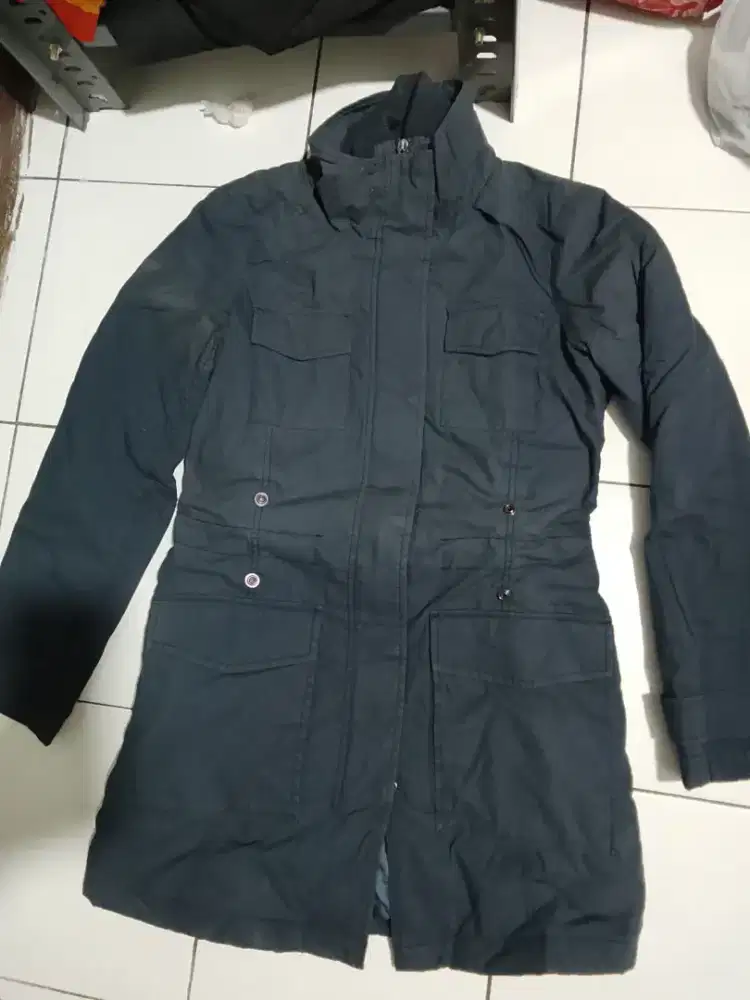 Esprit jaket size s,kondisi baru,jual 300k