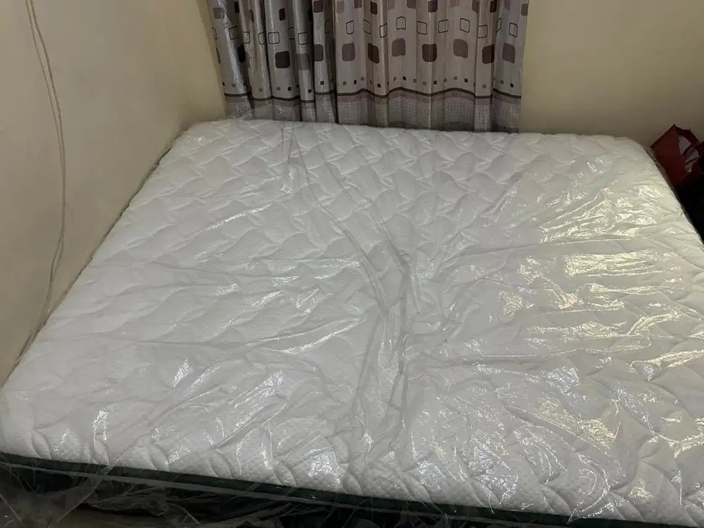 Sale the mattress Queen size