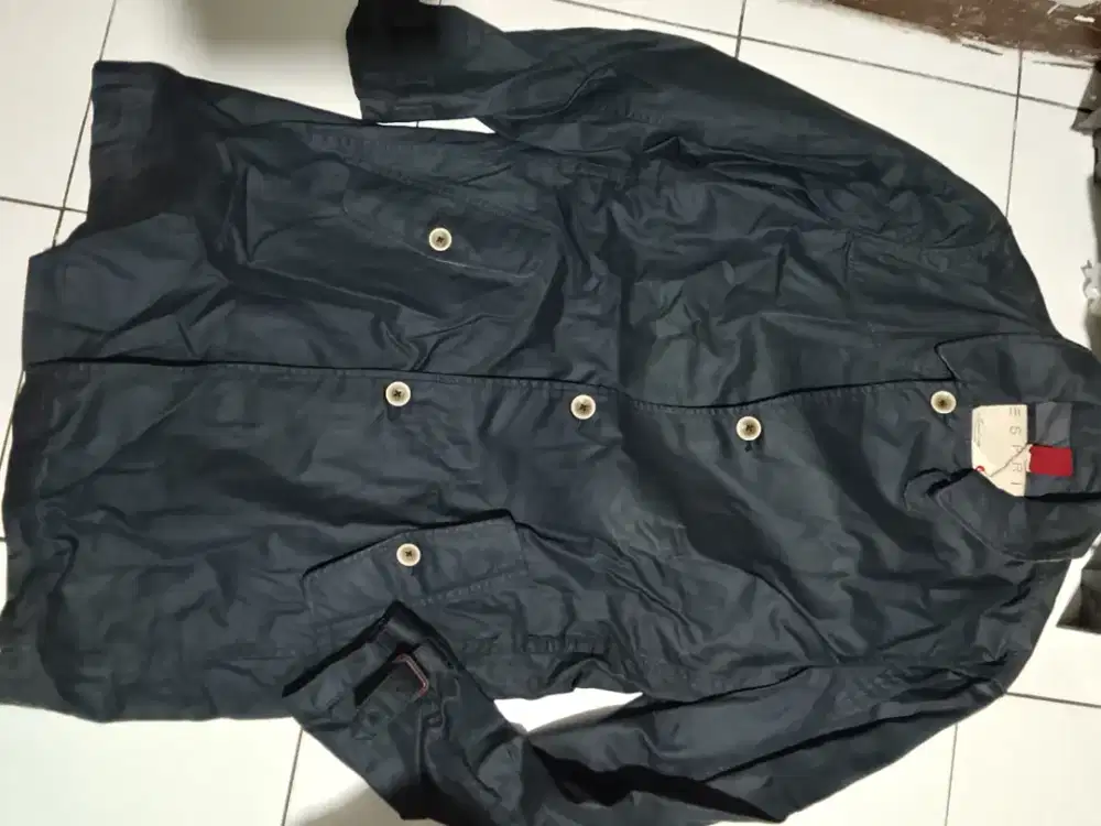 Esprit jaket size L, kondisi baru, jual 300k