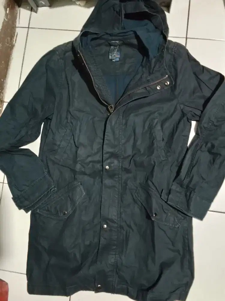 S.oliver size L,kondisi baru, jual 300k