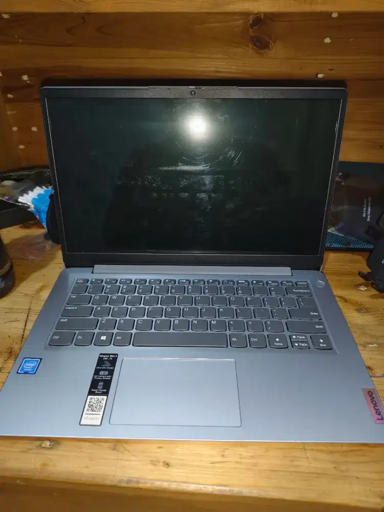 Laptop Lenovo Ideapad Slim 1i